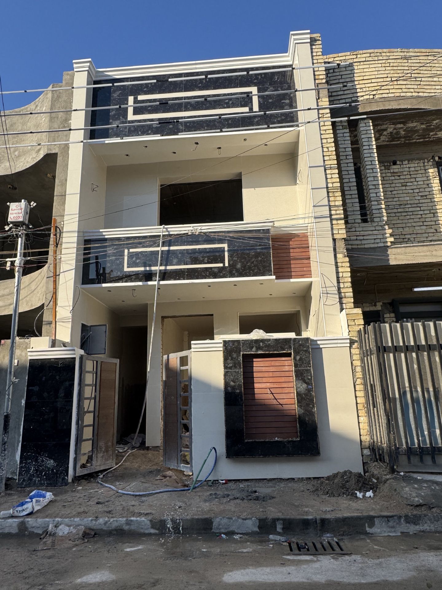 طابقين 