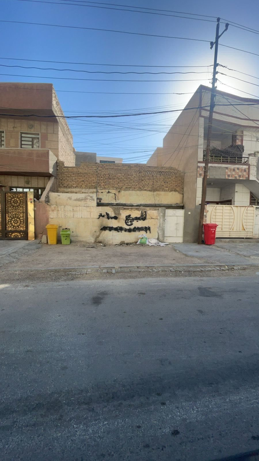 بيت طابقين 