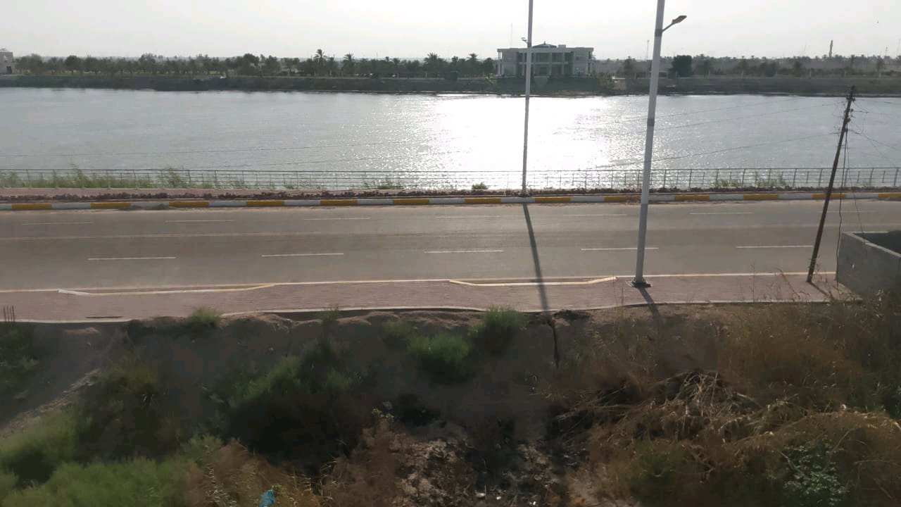 قطعه أرض قرب دار الضيافه كورنيش الزويه الجديد